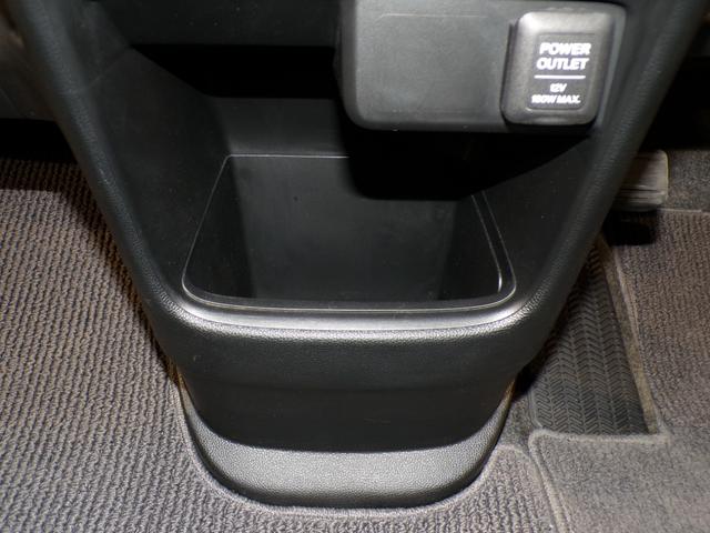 Ｎ－ＯＮＥ プレミアム　ドラレコＥＴＣワンセグＴＶ純正アルミホイールスマートキー　ＤＶＤ再生機能　運転席エアバック　横滑防止　イモビライザー　禁煙　１セグＴＶ　ＥＴＣ装備　ドライブレコ－ダ－　バックモニター　助手席エアバック（21枚目）