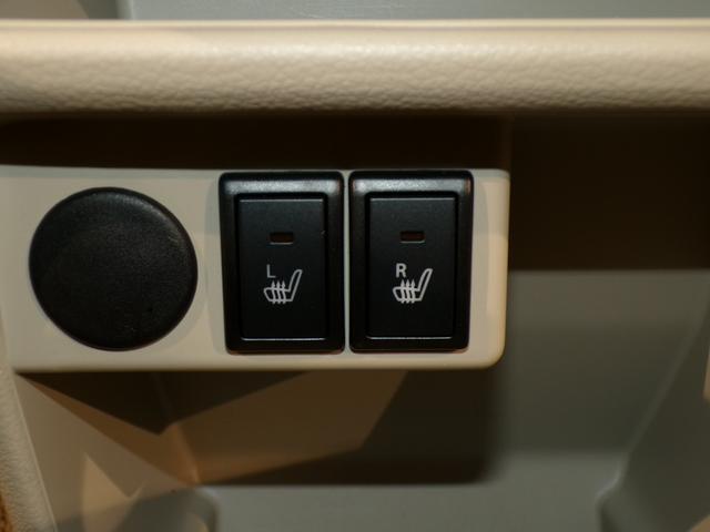 アルトラパン Ｓ　４ＷＤＢｌｕｅｔｏｏｔｈ接続両席シートヒーターＥＴＣスマートキー　フロントベンチシート　アイドリングストップ車　Ｓキー　ブレーキサポート　イモビライザー　禁煙　１セグ　横滑り防止システム　ＤＶＤ再生（8枚目）