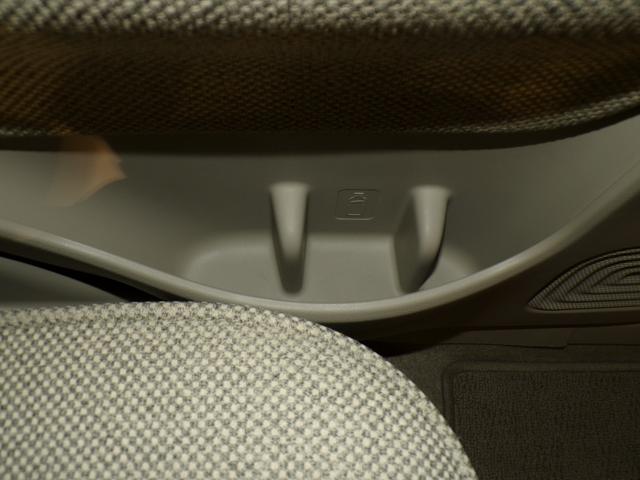 アルトラパン Ｓ　４ＷＤＢｌｕｅｔｏｏｔｈ接続両席シートヒーターＥＴＣスマートキー　フロントベンチシート　アイドリングストップ車　Ｓキー　ブレーキサポート　イモビライザー　禁煙　１セグ　横滑り防止システム　ＤＶＤ再生（25枚目）