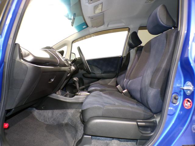 フィット Gスマートセレクション ETCワンセグTVスマートキー エアバック Wエアーバック イモビライザー ナビTV 禁煙 DVD パワーウィンドウ ABS パワステ エアコン キーレス スマートキープッシュスタート(23枚目)