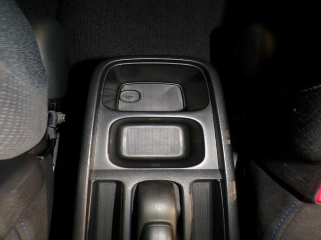 フィット G・10thアニバーサリー ETCインターナビワンセグTVスマートキー 盗難防止システム DVD再生 TVナビ エアコン 運転席エアバッグ Wエアバッグ ABS パワーウィンドウ キーレスエントリー パワーステアリング 禁煙(19枚目)