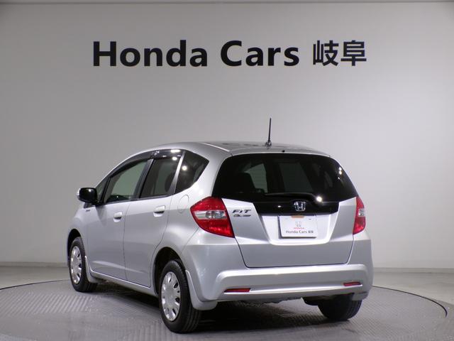 フィット G・10thアニバーサリー ETCインターナビワンセグTVスマートキー 盗難防止システム DVD再生 TVナビ エアコン 運転席エアバッグ Wエアバッグ ABS パワーウィンドウ キーレスエントリー パワーステアリング 禁煙(37枚目)