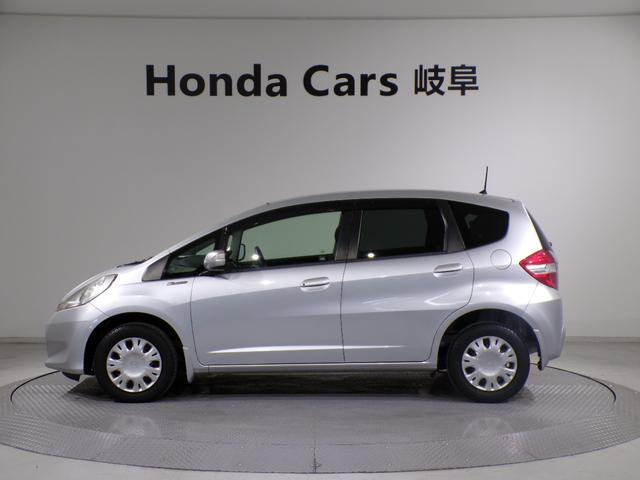 フィット G・10thアニバーサリー ETCインターナビワンセグTVスマートキー 盗難防止システム DVD再生 TVナビ エアコン 運転席エアバッグ Wエアバッグ ABS パワーウィンドウ キーレスエントリー パワーステアリング 禁煙(39枚目)