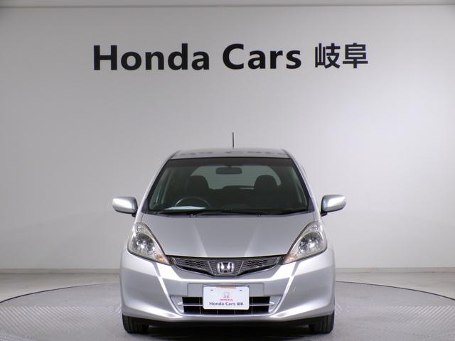 フィット G・10thアニバーサリー ETCインターナビワンセグTVスマートキー 盗難防止システム DVD再生 TVナビ エアコン 運転席エアバッグ Wエアバッグ ABS パワーウィンドウ キーレスエントリー パワーステアリング 禁煙(40枚目)