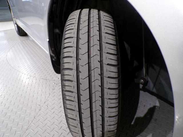 フィット G・10thアニバーサリー ETCインターナビワンセグTVスマートキー 盗難防止システム DVD再生 TVナビ エアコン 運転席エアバッグ Wエアバッグ ABS パワーウィンドウ キーレスエントリー パワーステアリング 禁煙(47枚目)