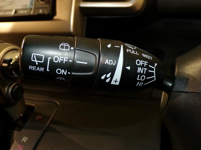 フリードスパイク Ｇジャストセレクション　両側電動スライドドア社外ミラー型ドラレコＥＴＣ　スマートキーシステム　オートクルーズコントロール　セキュリティー　ナビ・テレビ　横滑防止　ＨＤＤナビ　ＡＵＴＯエアコン　ワンセグ　パワーウィンドウ（16枚目）