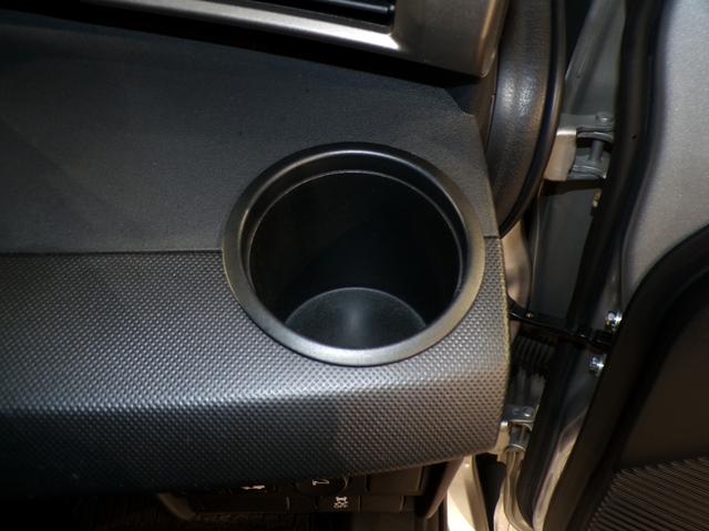 フリードスパイク Ｇジャストセレクション　両側電動スライドドア社外ミラー型ドラレコＥＴＣ　スマートキーシステム　オートクルーズコントロール　セキュリティー　ナビ・テレビ　横滑防止　ＨＤＤナビ　ＡＵＴＯエアコン　ワンセグ　パワーウィンドウ（23枚目）