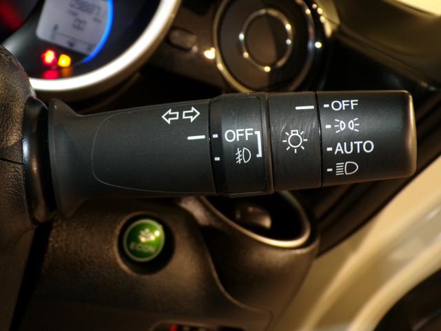 Ｎ－ＢＯＸカスタム ＧターボＳＳブラックスタイルパッケージ　４ＷＤＢｌｕｅｔｏｏｔｈ接続シートヒーター両側電動スライドドアＥＴＣフルセグＴＶ純正アルミホイールスマートキー　リアカメラ　横滑り防止　オートエアコン　禁煙車　オートクルーズコントロール　ＤＶＤ（15枚目）