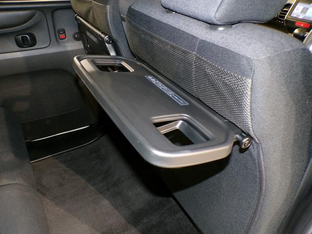 N-BOXカスタム GSSパッケージ 両側電動スライドドアドラレコ前後ワンセグTV純正アルミホイールスマートキー 両側パワ-スライドドア 禁煙 スマ-トキ- 1オーナ Bカメ エアコン ESC A-STOP 盗難防止システム ABS(37枚目)