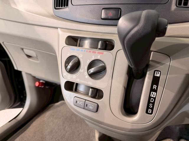 ミライース ＬＳＡ　ＣＤ　キーレス　禁煙　運転席エアバック　パワーウインドー　横滑防止　ＡＢＳ　マニュアルエアコン　パワーステアリング　デュアルエアバック　ＥＣＯＩＤＬＥ（4枚目）