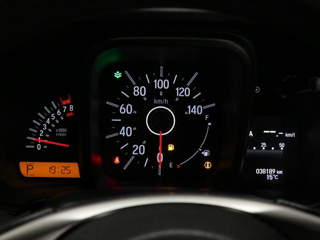 Ｎ－ＶＡＮ＋スタイル ファン　衝突軽減ブレーキ　誤発進抑制　アダプティブクルーズ　レーンキープ　ＬＥＤヘッド＆フォグ　急速充電ＵＳＢ　フルオートエアコン　ステアリングリモコン　アームレスト　スマートキー　禁煙車　ワンオーナー（50枚目）