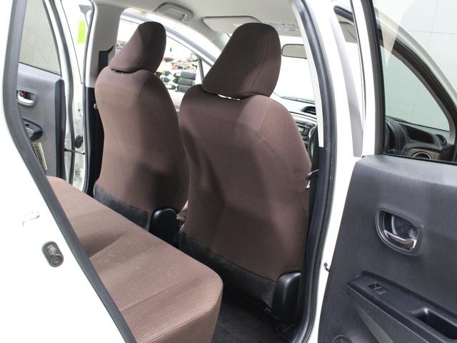 ヴィッツ ジュエラ　ワンオーナー　禁煙車　パワーステアリング　パワーウインドウ　オートエアコン　ドアバイザー　フロアマット　スマートキー　キーレス　ＥＴＣ　ＡＢＳ　電動格納ミラー　盗難防止装置　衝突安全ボディ（28枚目）
