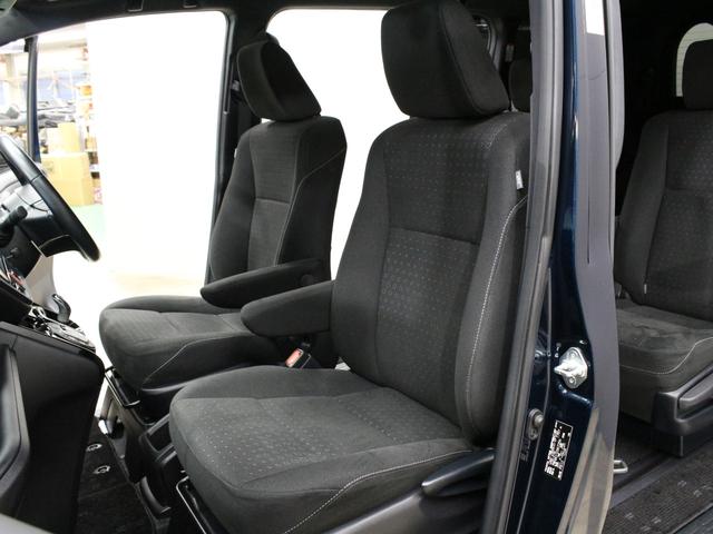 ヴォクシー ハイブリッドV 純正10型ナビ リア席モニター 衝突軽減ブレーキ ドラレコ シートヒーター 純正15AW クルーズコントロール エンジンスターター オートハイビーム LEDヘッド ワンオーナー 禁煙車 ETC2.0(16枚目)