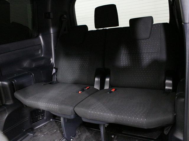ヴォクシー ハイブリッドV 純正10型ナビ リア席モニター 衝突軽減ブレーキ ドラレコ シートヒーター 純正15AW クルーズコントロール エンジンスターター オートハイビーム LEDヘッド ワンオーナー 禁煙車 ETC2.0(18枚目)