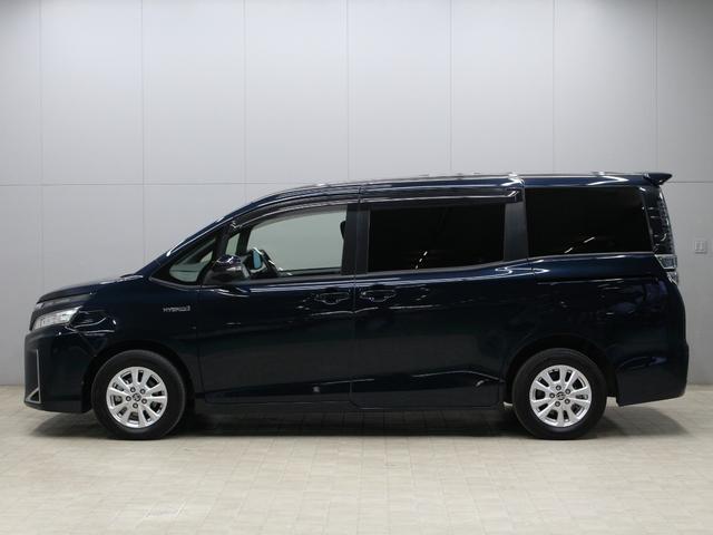 ヴォクシー ハイブリッドV 純正10型ナビ リア席モニター 衝突軽減ブレーキ ドラレコ シートヒーター 純正15AW クルーズコントロール エンジンスターター オートハイビーム LEDヘッド ワンオーナー 禁煙車 ETC2.0(28枚目)