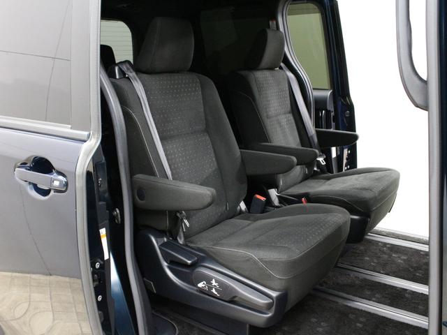 ヴォクシー ハイブリッドV 純正10型ナビ リア席モニター 衝突軽減ブレーキ ドラレコ シートヒーター 純正15AW クルーズコントロール エンジンスターター オートハイビーム LEDヘッド ワンオーナー 禁煙車 ETC2.0(73枚目)