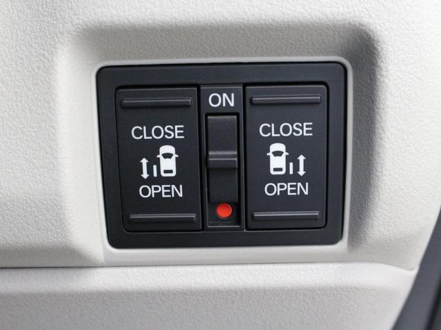 N-BOX ベースグレード 当社デモカー 両側パワスラ パーキングセンサー シートヒーター 電子パーキング ブレーキホールド 渋滞追従クルーズ オートハイビーム 禁煙車 レーンキープ 誤発進抑制装置 衝突軽減ブレーキ(6枚目)