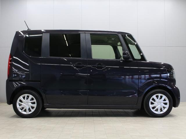 N-BOX ベースグレード 当社デモカー 両側パワスラ パーキングセンサー シートヒーター 電子パーキング ブレーキホールド 渋滞追従クルーズ オートハイビーム 禁煙車 レーンキープ 誤発進抑制装置 衝突軽減ブレーキ(23枚目)