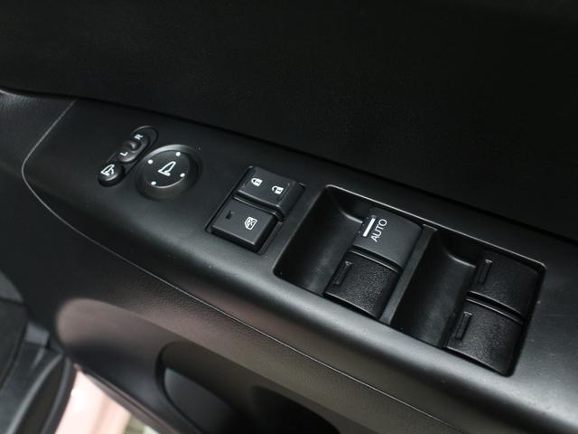 N-BOX G・Lパッケージ 両側パワスラ 衝突軽減ブレーキ 純正ナビ HIDヘッド ワンオーナー 禁煙車 Bluetooth バックカメラ スマートキー フルオートエアコン 横滑り防止装置 盗難防止装置 ステリングリモコン(58枚目)