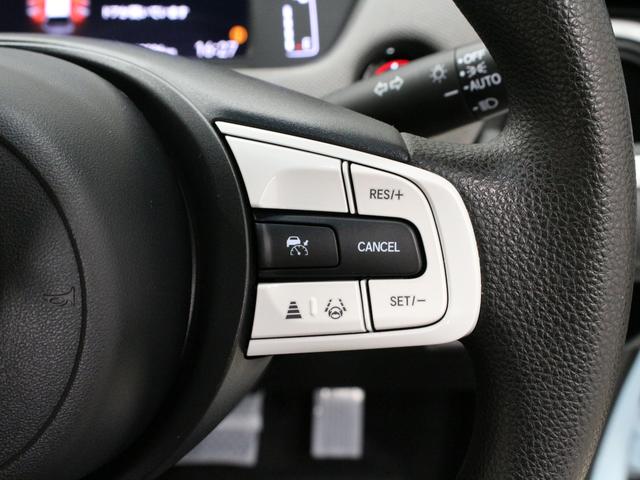 フィット e:HEVクロスター 純正9型ナビ 前後ドラレコ パーキングセンサー 渋滞追従クルーズ 電子パーキング ブレーキホールド オートハイビーム 1オーナー 禁煙 急速充電USB 純正16AW Bluetooth 車線維持支援(12枚目)