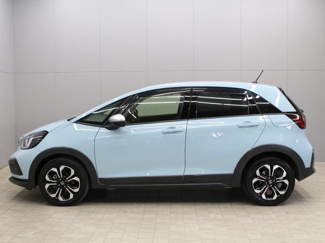 フィット e:HEVクロスター 純正9型ナビ 前後ドラレコ パーキングセンサー 渋滞追従クルーズ 電子パーキング ブレーキホールド オートハイビーム 1オーナー 禁煙 急速充電USB 純正16AW Bluetooth 車線維持支援(25枚目)