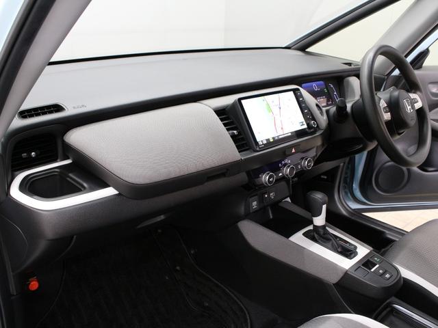 フィット e:HEVクロスター 純正9型ナビ 前後ドラレコ パーキングセンサー 渋滞追従クルーズ 電子パーキング ブレーキホールド オートハイビーム 1オーナー 禁煙 急速充電USB 純正16AW Bluetooth 車線維持支援(76枚目)