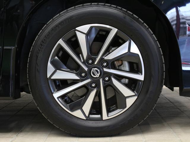 セレナ ハイウェイスターＶ　プロパイロット　後側方衝突防止支援　純正１０型ナビ　後席専用モニター　アラウンドビュー　インテリジェントルームミラー　両側パワスラ　電子パーキング　ブレーキホールド　先進ライト　ワンオーナー　禁煙車（31枚目）