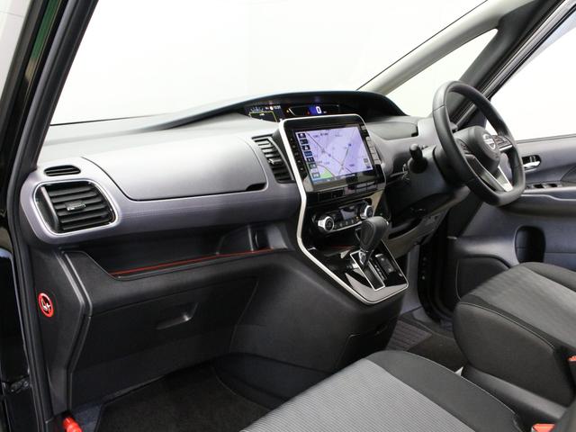 セレナ ハイウェイスターＶ　プロパイロット　後側方衝突防止支援　純正１０型ナビ　後席専用モニター　アラウンドビュー　インテリジェントルームミラー　両側パワスラ　電子パーキング　ブレーキホールド　先進ライト　ワンオーナー　禁煙車（51枚目）