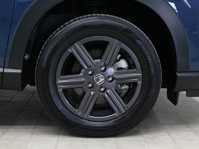 ヴェゼル e:HEVX・HuNTパッケージ 当社試乗車 純正9型ナビ 専用エクステリア ルーフレール 渋滞追従クルーズ 電子パーキング ブレーキホールド 車線維持支援 パーキングセンサー オートハイビーム 純正16AW 本革巻ステアリング 禁煙(29枚目)