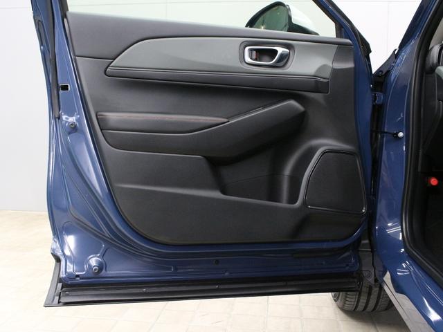 ヴェゼル e:HEVX・HuNTパッケージ 当社試乗車 純正9型ナビ 専用エクステリア ルーフレール 渋滞追従クルーズ 電子パーキング ブレーキホールド 車線維持支援 パーキングセンサー オートハイビーム 純正16AW 本革巻ステアリング 禁煙(61枚目)