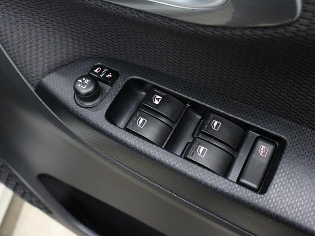 ムーヴ ＸＳＡＩＩ　２トーンカラー　衝突軽減ブレーキ　メモリーナビ　ＬＥＤヘッド　禁煙車　純正１４ＡＷ　電動格納ミラー　横滑り防止装置　盗難防止装置　ステアリングリモコン　フルオートエアコン　ドアバイザー　スマートキー（55枚目）