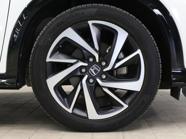 ヴェゼル ハイブリッドＲＳ・ホンダセンシング　純正８型ナビ　前後ドラレコ　シートヒーター　電子パーキング　アダプティブクルーズ　車線維持支援　純正１８ＡＷ　ＬＥＤヘッド　ＬＥＤフォグ　純正トノカバー　ＨＤＭＩ接続　Ｂｌｕｅｔｏｏｔｈ　バックカメラ（29枚目）