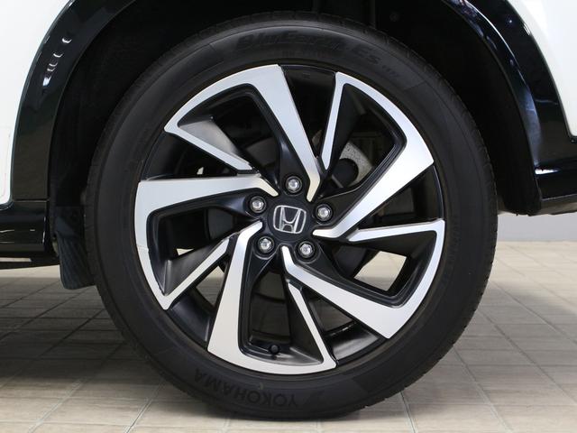 ヴェゼル ハイブリッドＲＳ・ホンダセンシング　純正８型ナビ　前後ドラレコ　シートヒーター　電子パーキング　アダプティブクルーズ　車線維持支援　純正１８ＡＷ　ＬＥＤヘッド　ＬＥＤフォグ　純正トノカバー　ＨＤＭＩ接続　Ｂｌｕｅｔｏｏｔｈ　バックカメラ（31枚目）