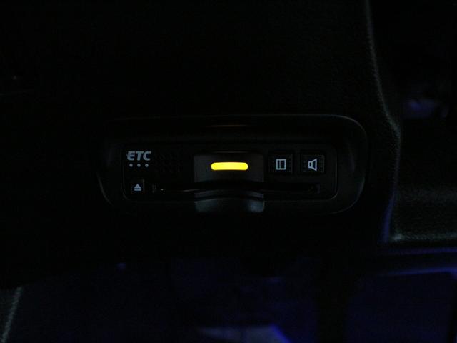 ヴェゼル X・ホンダセンシング 純正8型ナビ ドラレコ シートヒーター パーキングセンサー 電子パーキング ブレーキホールド アダプティブクルーズ ワンオーナー 禁煙車 ハーフレザー 本革巻ステアリング Bluetooth ETC(13枚目)
