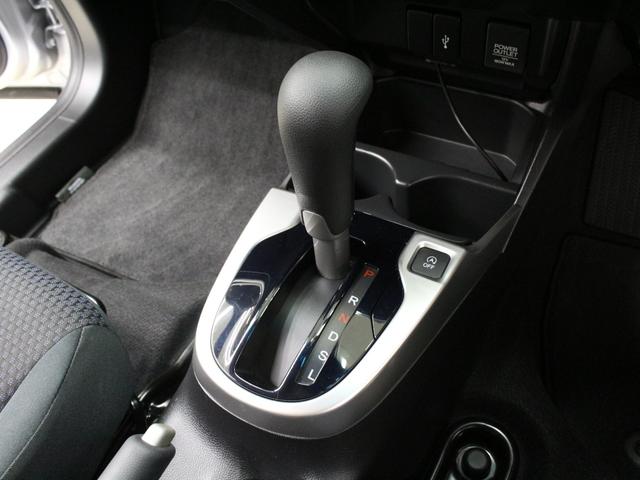 フィット 13G・Lホンダセンシング 衝突軽減ブレーキ 純正ナ LEDヘッド&フォグ アダプティブクルーズ 車線維持支援 誤発進抑制装置 ワンオーナー 禁煙車 Bluetooth ステアリングリモコン ドアバイザー アイドリングストップ(50枚目)