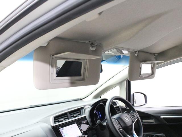 フィット 13G・Lホンダセンシング 衝突軽減ブレーキ 純正ナ LEDヘッド&フォグ アダプティブクルーズ 車線維持支援 誤発進抑制装置 ワンオーナー 禁煙車 Bluetooth ステアリングリモコン ドアバイザー アイドリングストップ(65枚目)