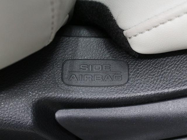 フィット ｅ：ＨＥＶホーム　純正８型ナビ　前後ドラレコ　渋滞追従クルーズ　電子パーキング　パーキングセンサー　ブレーキホールド　オートハイビーム　ワンオーナー　ハーフレザー　本革巻ステアリング　純正１６ＡＷ　Ｂｌｕｅｔｏｏｔｈ（45枚目）