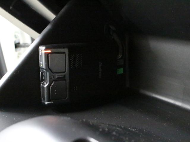 フィット ｅ：ＨＥＶホーム　純正８型ナビ　前後ドラレコ　渋滞追従クルーズ　電子パーキング　パーキングセンサー　ブレーキホールド　オートハイビーム　ワンオーナー　ハーフレザー　本革巻ステアリング　純正１６ＡＷ　Ｂｌｕｅｔｏｏｔｈ（56枚目）