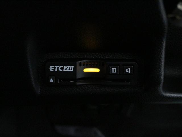 ヴェゼル ｅ：ＨＥＶＺ　純正９型ナビ　パワーテールゲート　ステアリングヒーター　シートヒーター　パーキングセンサー　渋滞追従クルーズ　車線維持支援　電子パーキング　ブレーキホールド　ワンオーナー　禁煙車　オートハイビーム（14枚目）