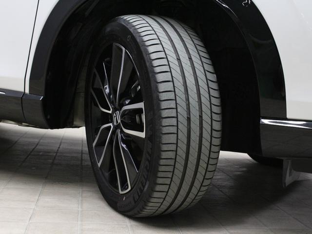 ヴェゼル ｅ：ＨＥＶＺ　純正９型ナビ　パワーテールゲート　ステアリングヒーター　シートヒーター　パーキングセンサー　渋滞追従クルーズ　車線維持支援　電子パーキング　ブレーキホールド　ワンオーナー　禁煙車　オートハイビーム（30枚目）