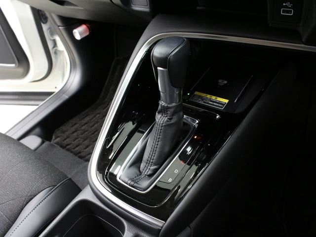 ヴェゼル ｅ：ＨＥＶＺ　純正９型ナビ　パワーテールゲート　ステアリングヒーター　シートヒーター　パーキングセンサー　渋滞追従クルーズ　車線維持支援　電子パーキング　ブレーキホールド　ワンオーナー　禁煙車　オートハイビーム（52枚目）