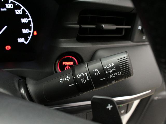 ヴェゼル ｅ：ＨＥＶＺ　純正９型ナビ　パワーテールゲート　ステアリングヒーター　シートヒーター　パーキングセンサー　渋滞追従クルーズ　車線維持支援　電子パーキング　ブレーキホールド　ワンオーナー　禁煙車　オートハイビーム（58枚目）