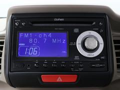 【純正ナビゲーション】使いやすいナビ操作にオーディオ機能も充実！Ｂｌｕｅｔｏｏｔｈ接続で運転中のハンズフリー電話や好みの音楽を車内に流す事が出来ます。ラインナップや車種に応じて豊富な機能が使用可能♪ 6