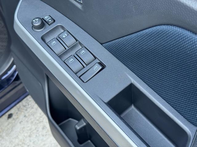 ルーミー カスタムＧ　純正ナビ・ＣＤ・Ｂｌｕｅｔｏｏｔｈ・バックカメラ・ＥＴＣ・両側電動スライドドア・スマートキー２本（15枚目）