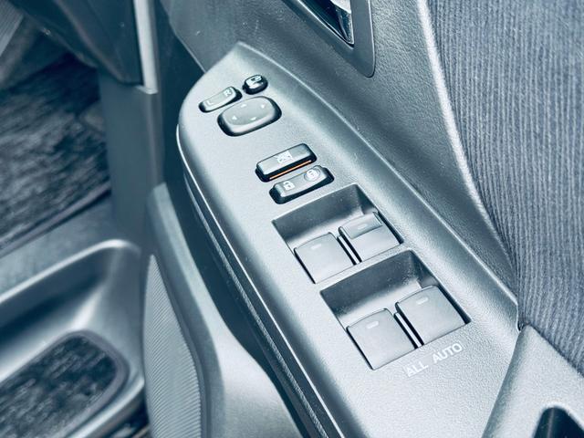 ヴェルファイア ２．４Ｚ　プラチナセレクションＩＩ　全周囲カメラ・純正ＨＤＤ７型ナビ・ＣＤ・ＤＶＤ・ＴＶ・Ｂｌｕｅｔｏｏｔｈ・後席モニター・ＥＴＣ・両側電動スライドドア・電動バックドア・スマートキー２本（16枚目）