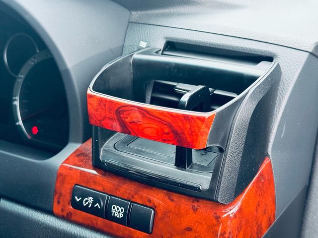 ヴェルファイア ２．４Ｚ　プラチナセレクションＩＩ　全周囲カメラ・純正ＨＤＤ７型ナビ・ＣＤ・ＤＶＤ・ＴＶ・Ｂｌｕｅｔｏｏｔｈ・後席モニター・ＥＴＣ・両側電動スライドドア・電動バックドア・スマートキー２本（25枚目）