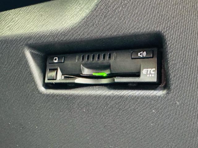 アクア S 後期・純正ナビ・CD・DVD・Bluetooth・バックカメラ・ETC・LEDヘッド・フォグ・踏み間違い装置・スペアタイヤ・ドラレコ前後・コンソールボックス(25枚目)