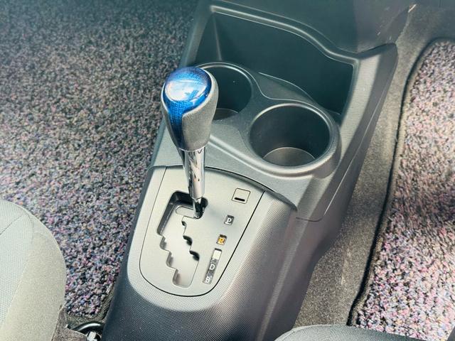 アクア S 後期・純正ナビ・CD・DVD・Bluetooth・バックカメラ・ETC・LEDヘッド・フォグ・踏み間違い装置・スペアタイヤ・ドラレコ前後・コンソールボックス(33枚目)