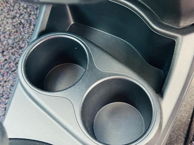 アクア S 後期・純正ナビ・CD・DVD・Bluetooth・バックカメラ・ETC・LEDヘッド・フォグ・踏み間違い装置・スペアタイヤ・ドラレコ前後・コンソールボックス(34枚目)