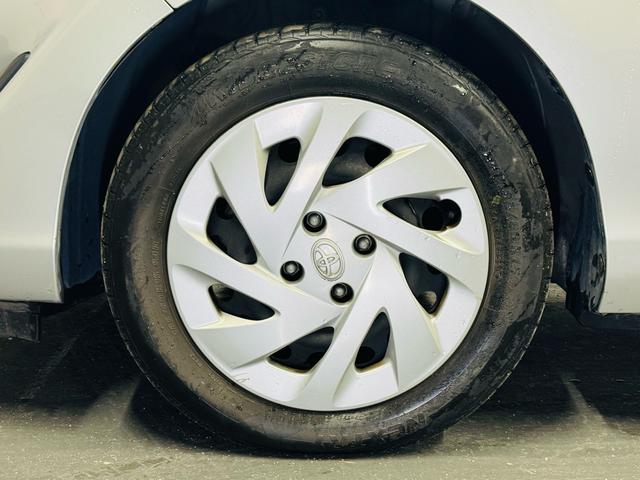 アクア S 後期・純正ナビ・CD・DVD・Bluetooth・バックカメラ・ETC・LEDヘッド・フォグ・踏み間違い装置・スペアタイヤ・ドラレコ前後・コンソールボックス(69枚目)